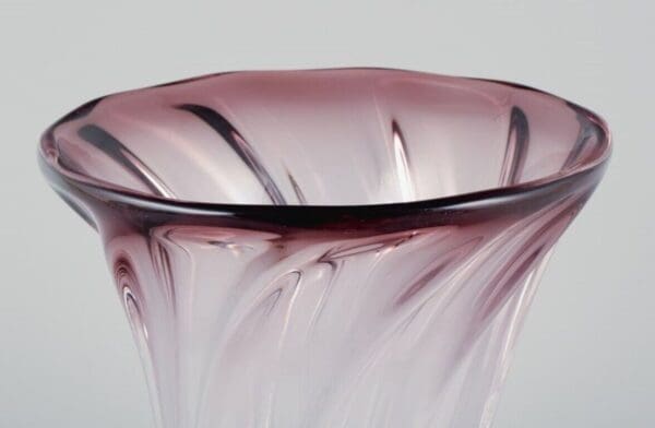 Art Deco Glasvase in Violetttönen von Val St. Lambert, Belgien, 1930er/40er Jahre
