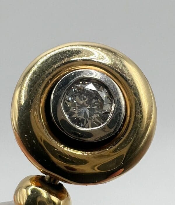 Quadratische Ohrringe aus 750er Gelbgold mit echten Perlen und 0,37 ct Diamanten